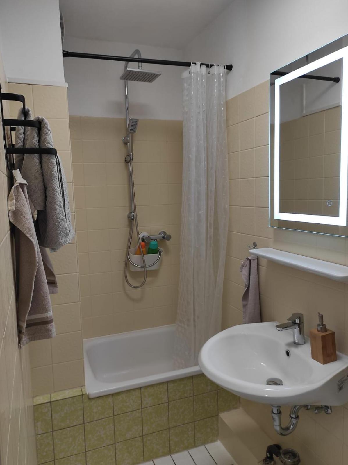 Ferienwohnung Im Zentrum Von Oberhausen Inklusive Wlan Экстерьер фото
